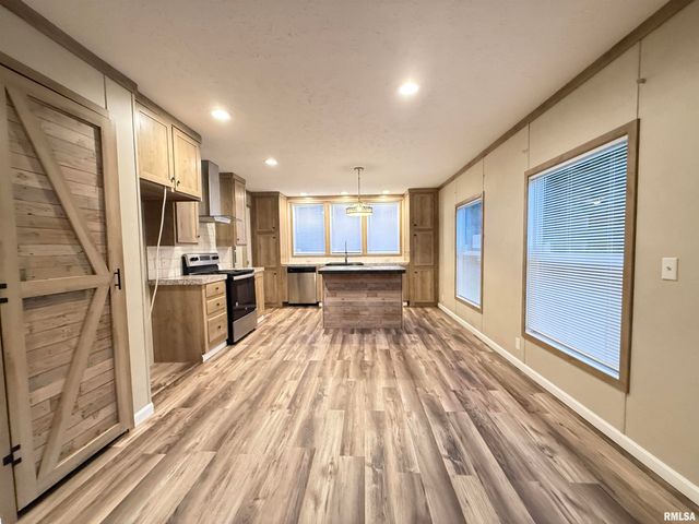 9049 Grassy Road, Marion, IL 62959