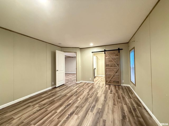 9049 Grassy Road, Marion, IL 62959