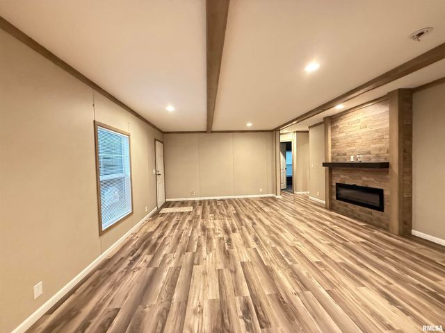 9049 Grassy Road, Marion, IL 62959