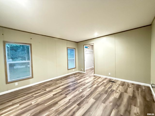 9049 Grassy Road, Marion, IL 62959