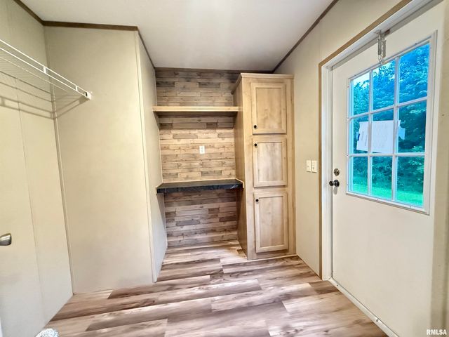 9049 Grassy Road, Marion, IL 62959