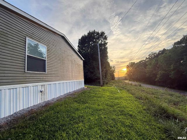 9049 Grassy Road, Marion, IL 62959