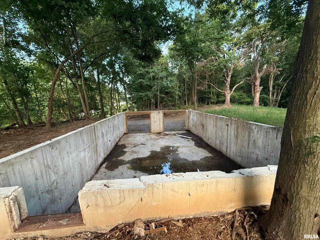 9049 Grassy Road, Marion, IL 62959