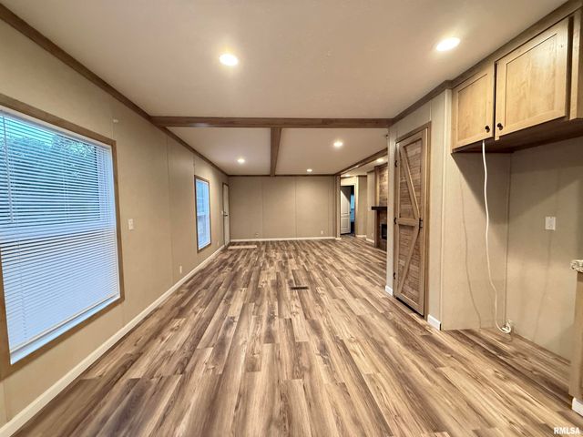 9049 Grassy Road, Marion, IL 62959