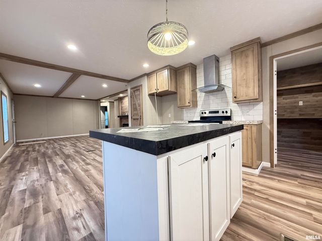 9049 Grassy Road, Marion, IL 62959