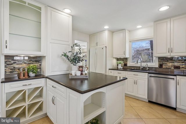 738 TIFFANY CT, Gaithersburg, MD 20878