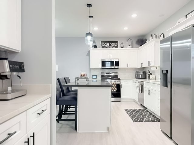 9110 Spring Crest Lane, West Des Moines, IA 50266