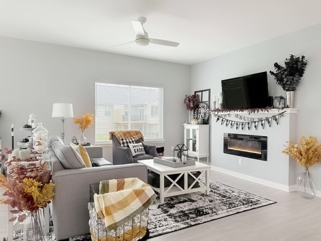 9110 Spring Crest Lane, West Des Moines, IA 50266