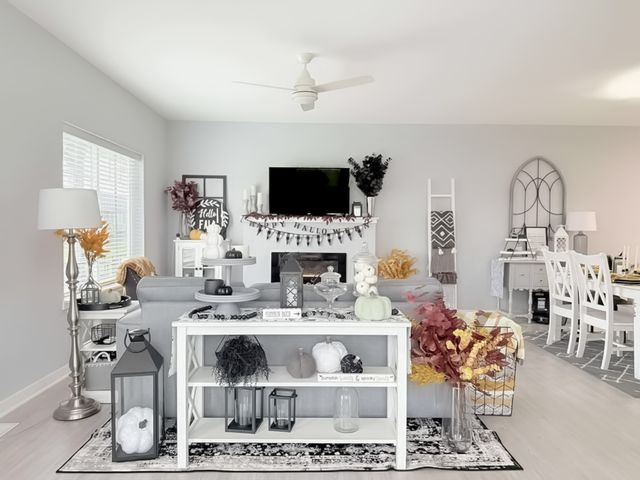 9110 Spring Crest Lane, West Des Moines, IA 50266