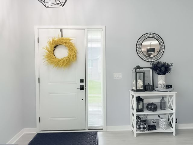 9110 Spring Crest Lane, West Des Moines, IA 50266