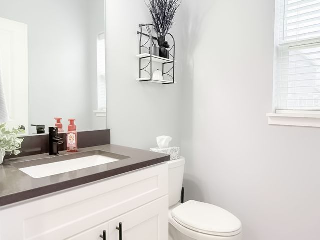 9110 Spring Crest Lane, West Des Moines, IA 50266