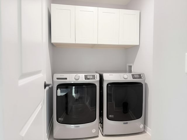 9110 Spring Crest Lane, West Des Moines, IA 50266