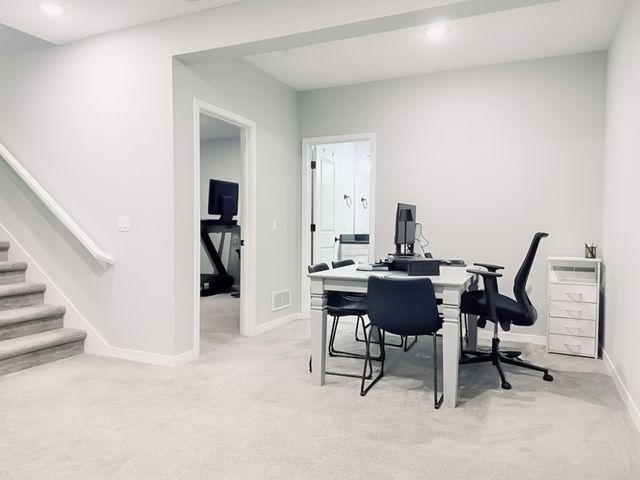 9110 Spring Crest Lane, West Des Moines, IA 50266