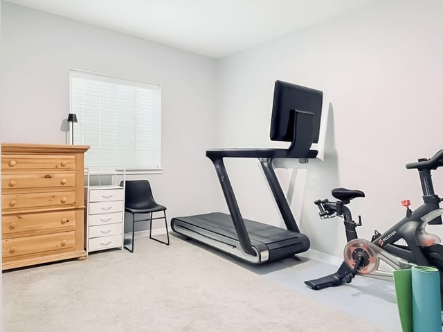 9110 Spring Crest Lane, West Des Moines, IA 50266