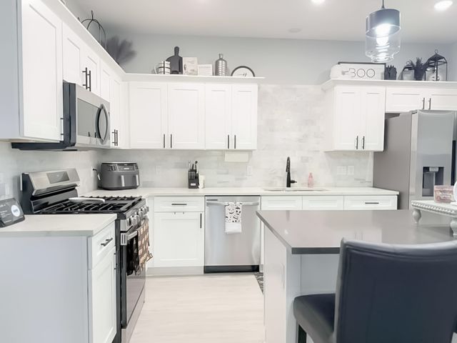 9110 Spring Crest Lane, West Des Moines, IA 50266