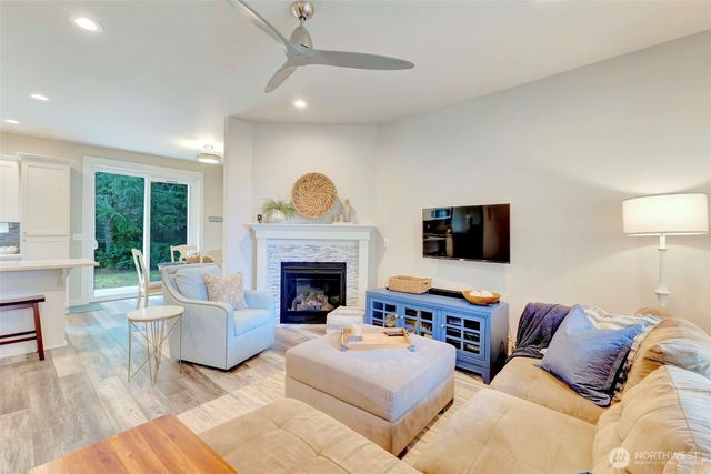 136 Spruce Loop SW, Ocean Shores, WA 98569