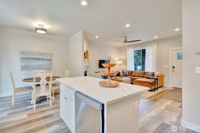 136 Spruce Loop SW, Ocean Shores, WA 98569