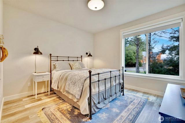 136 Spruce Loop SW, Ocean Shores, WA 98569