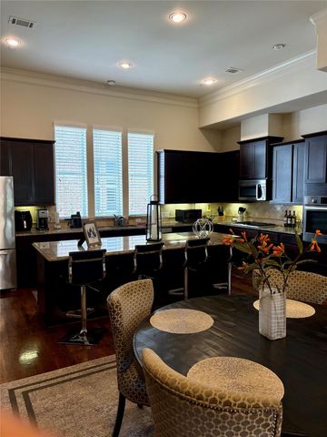 2533 Lamar Street, Houston, TX 77003