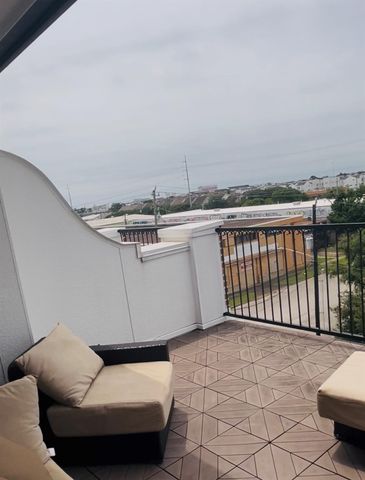 2533 Lamar Street, Houston, TX 77003
