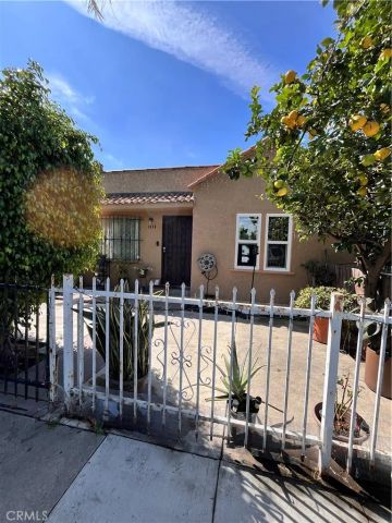 1634 W Parade, Long Beach, CA 90810