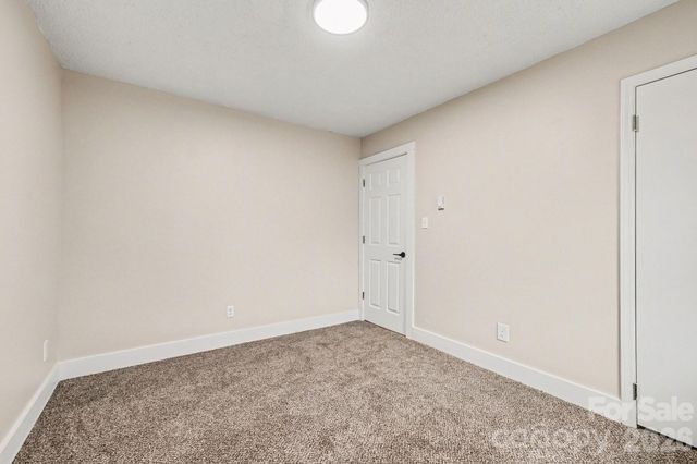 300 Lakewood Drive, Gastonia, NC 28056