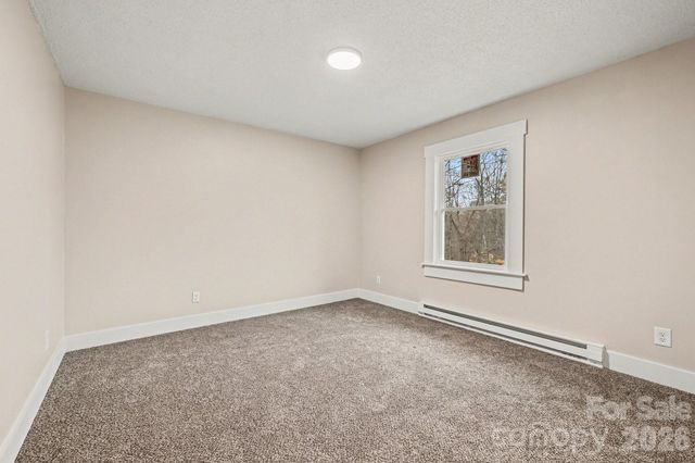 300 Lakewood Drive, Gastonia, NC 28056