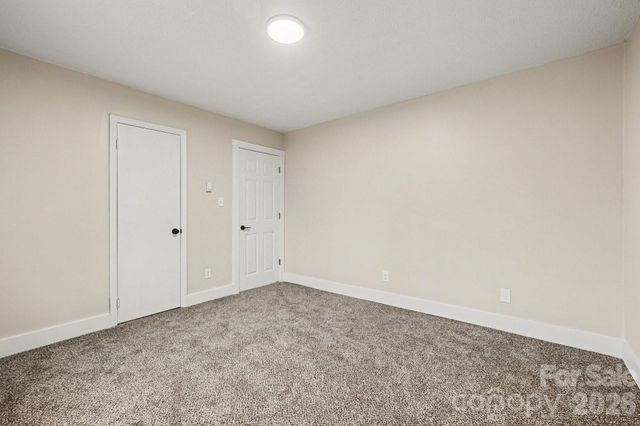 300 Lakewood Drive, Gastonia, NC 28056