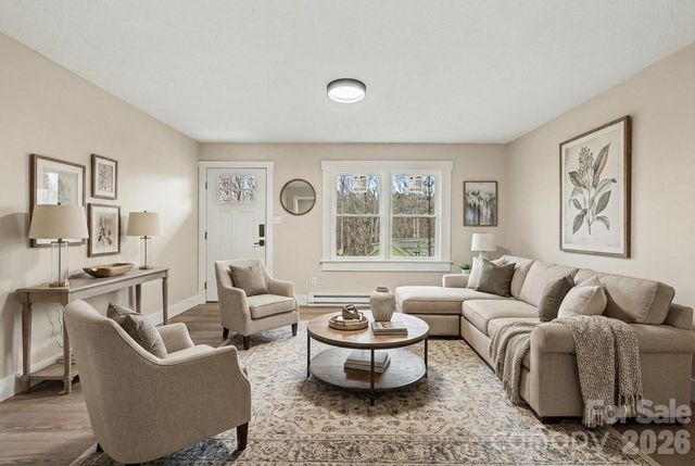 300 Lakewood Drive, Gastonia, NC 28056