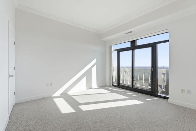 500 E Grant Street 2406, Minneapolis, MN 55404