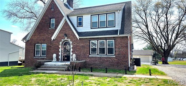 925 Lehmen Drive, Chester, IL 62233