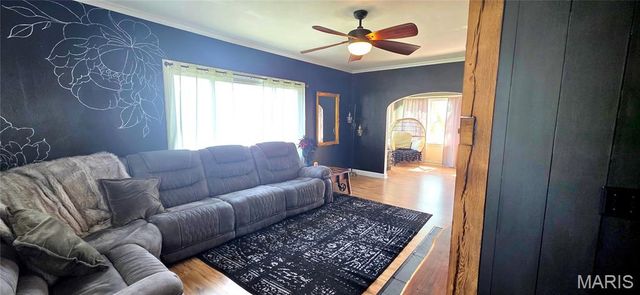 925 Lehmen Drive, Chester, IL 62233