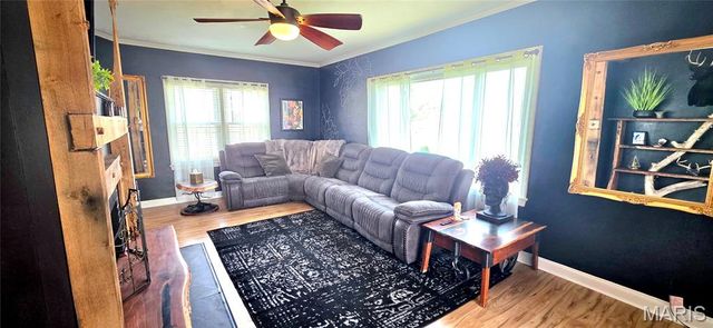 925 Lehmen Drive, Chester, IL 62233