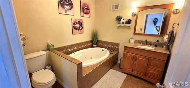 925 Lehmen Drive, Chester, IL 62233