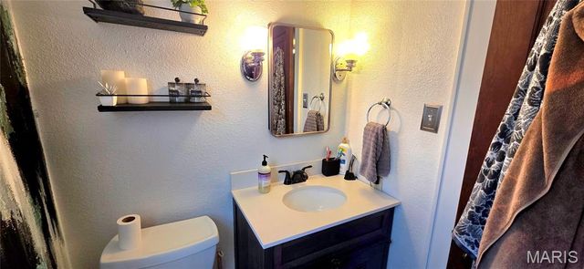 925 Lehmen Drive, Chester, IL 62233