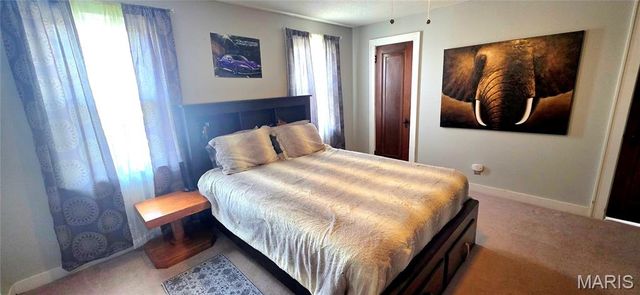 925 Lehmen Drive, Chester, IL 62233