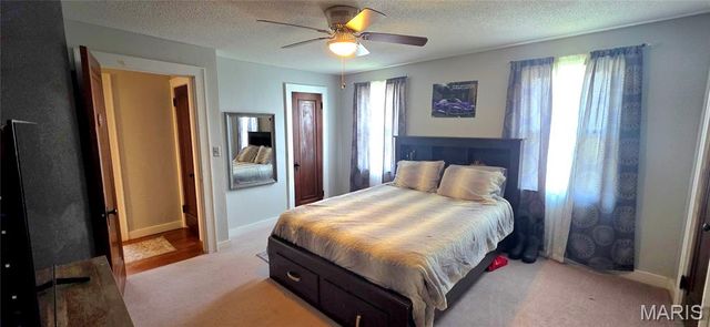 925 Lehmen Drive, Chester, IL 62233