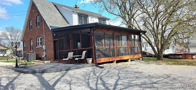 925 Lehmen Drive, Chester, IL 62233