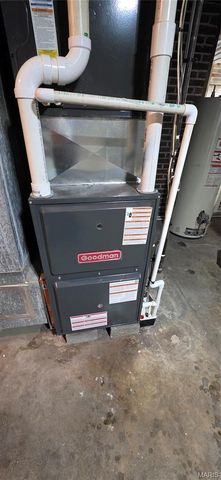 925 Lehmen Drive, Chester, IL 62233