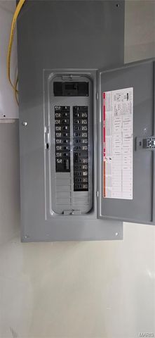 925 Lehmen Drive, Chester, IL 62233