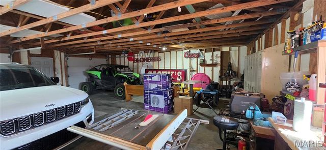 925 Lehmen Drive, Chester, IL 62233