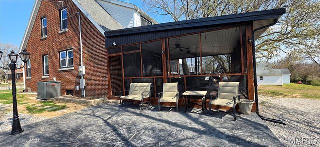 925 Lehmen Drive, Chester, IL 62233