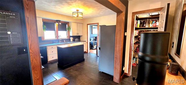 925 Lehmen Drive, Chester, IL 62233