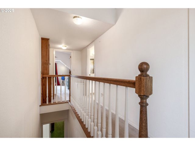 48025 Nw STROHMAYER Rd, Forest Grove, OR 97116