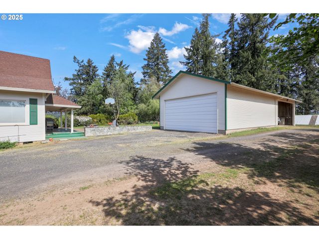 48025 Nw STROHMAYER Rd, Forest Grove, OR 97116