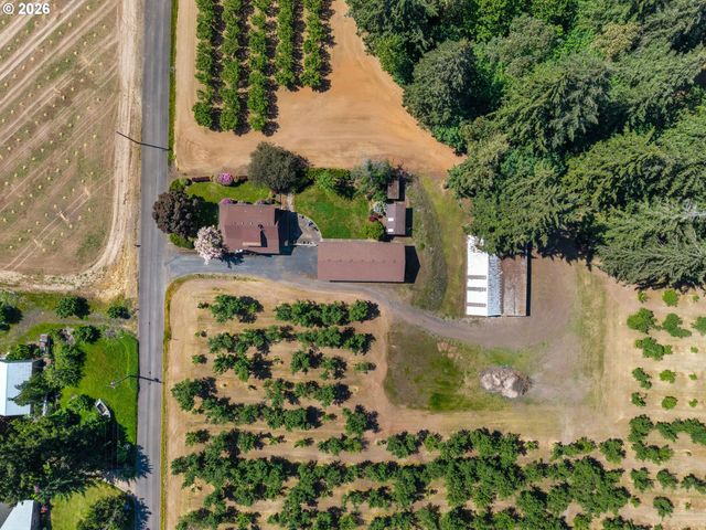 48025 Nw STROHMAYER Rd, Forest Grove, OR 97116