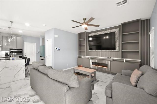 528 Thistleberry Avenue, Henderson, NV 89044