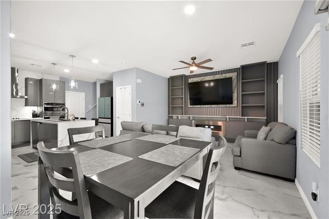 528 Thistleberry Avenue, Henderson, NV 89044