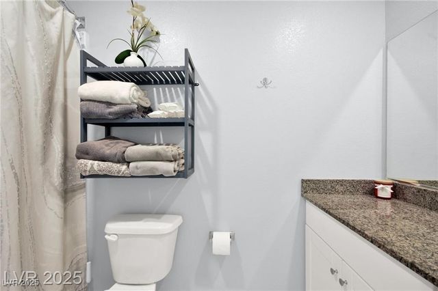 528 Thistleberry Avenue, Henderson, NV 89044