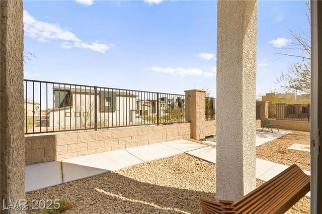 528 Thistleberry Avenue, Henderson, NV 89044